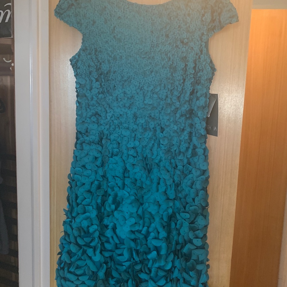 NWT theia petal dress gown sz 18
